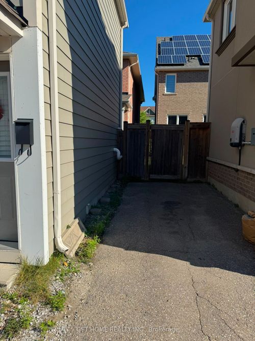 5 Raven Cross Ave, Markham, ON, L6B0W5 | Card Image