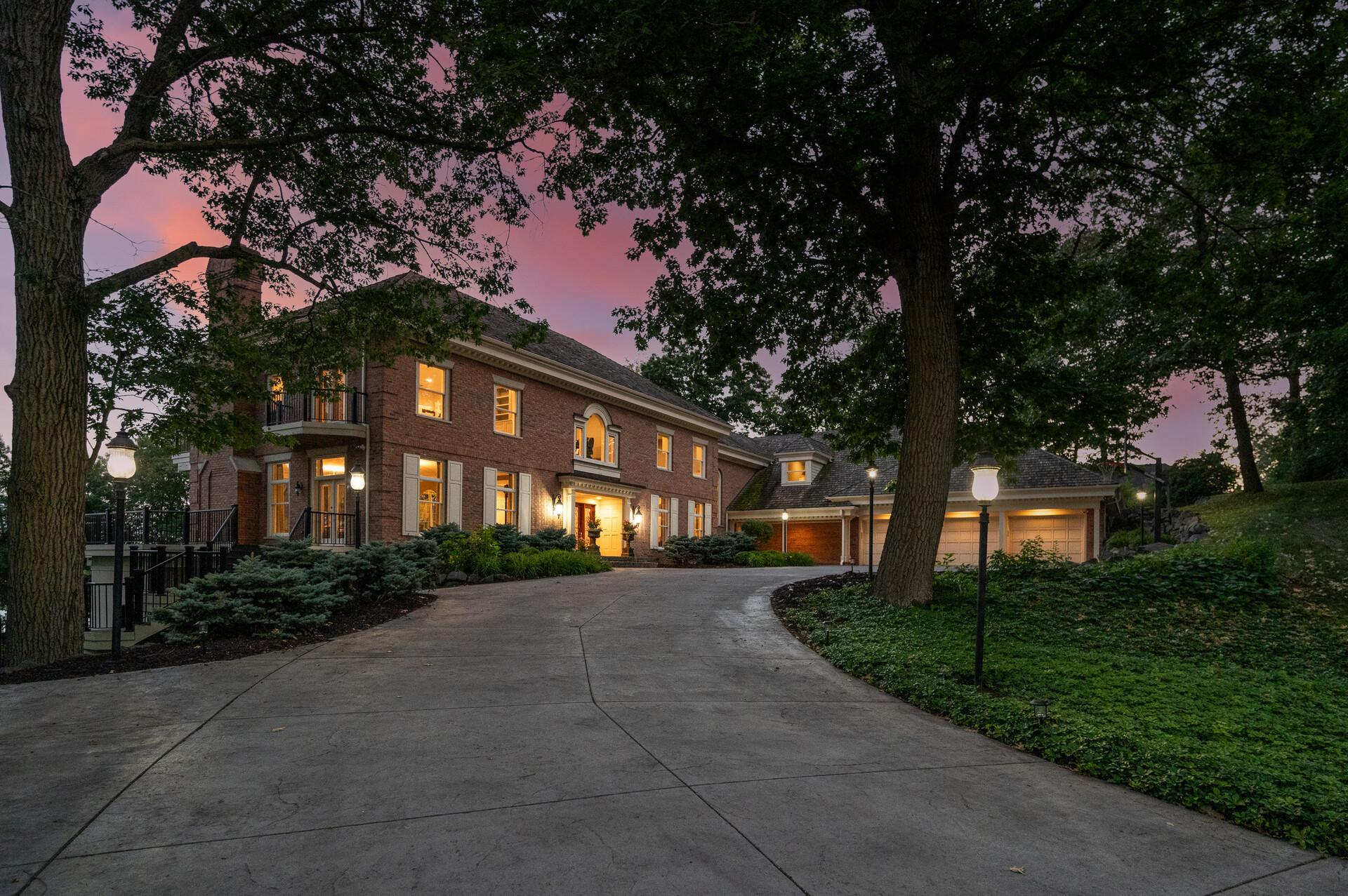Ironwood Ln, Saint Paul, MN 55127