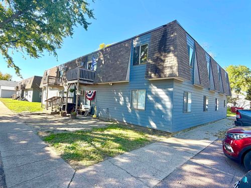 205 207 N Eastern Ave Avenue, Hartford, SD, 57033 | Card Image