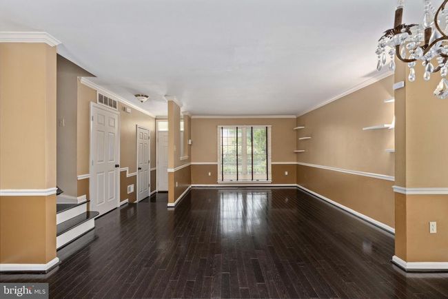 12329 Manchester Way, Townhouse with 3 bedrooms, 4 bathrooms and null parking in WOODBRIDGE VA | Image 4