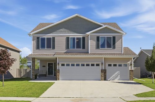 1236 31st Ave W, West Fargo, ND, 58078-8271 | Card Image