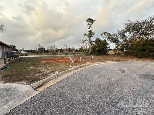 26 Mirror Lake Ct, Pensacola, FL, 32507-8177 | Card Image