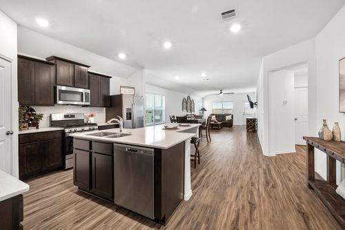 237 Escondido Cir, San Marcos, TX, 78666-4581 | Card Image