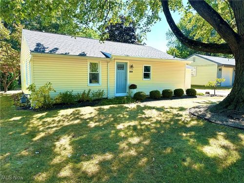 232 Park Pl, Columbiana, OH, 44408-1153 | Card Image