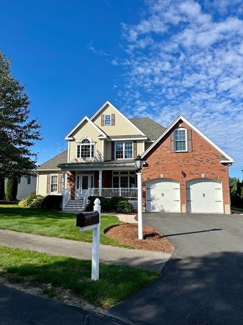 22 Valley View Way, Methuen, MA, 01844-2136 | Card Image