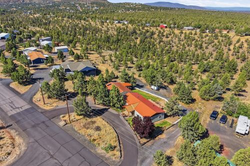 5433 Se David Way, Prineville, OR, 97754-8866 | Card Image
