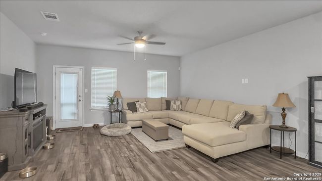 229 Colebrook Way, House other with 4 bedrooms, 4 bathrooms and null parking in Cibolo TX | Image 5