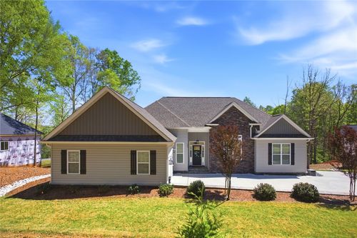 105 Winterbrook Cir, Seneca, SC, 29678-5747 | Card Image