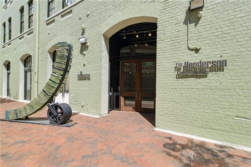 apt-112-700 Commerce St, New Orleans, LA, 70130-7907 | Card Image