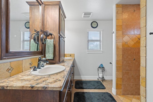 313 First Down Dash, House other with 4 bedrooms, 2 bathrooms and 6 parking in Burnet TX | Image 27