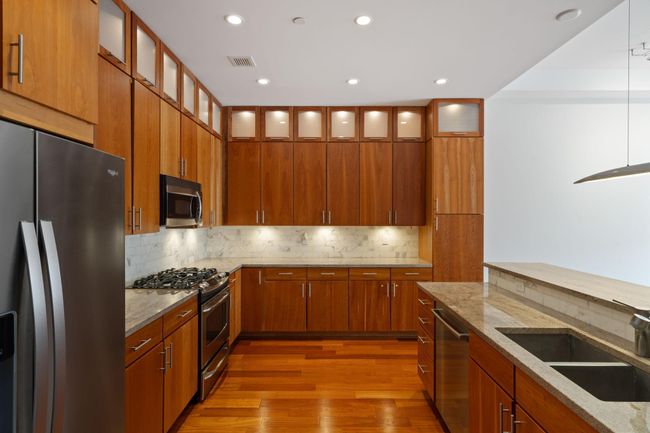 UNIT-301 - 100 3 Rd Ave S, Condo with 2 bedrooms, 2 bathrooms and null parking in Minneapolis MN | Image 17