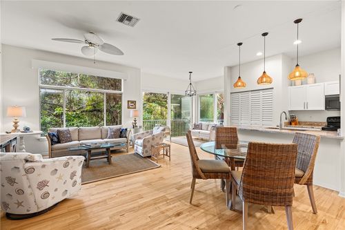1005-1335 Winding Oaks Cir E, Vero Beach, FL, 32963-4161 | Card Image