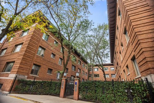 107-810 W Lakeside Pl, Chicago, IL, 60640-5134 | Card Image