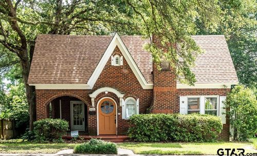 905 N Cedar St, Palestine, TX, 75801-7603 | Card Image