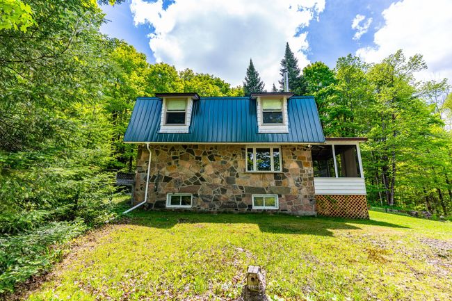 18053 Highway 35, House other with 3 bedrooms, 1 bathrooms and 6 parking in Algonquin Highlands ON | Image 34