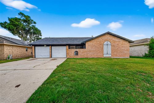 1303 Bayou Dr, Alvin, TX, 77511-3605 | Card Image