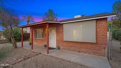 2021 N 29th St, Phoenix, AZ, 85008-2811 | Card Image