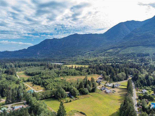 1301 Sayward Rd, House other with 5 bedrooms, 3 bathrooms and 6 parking in Sayward BC | Image 85