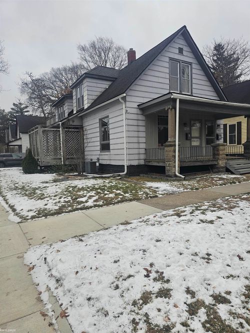 1602 16th St, Port Huron, MI, 48060-5652 | Card Image