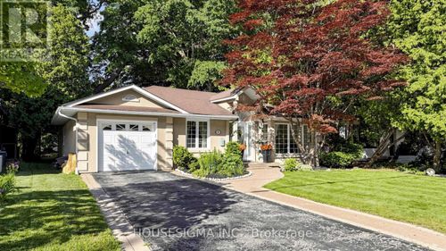 69 Holyrood Ave, Oakville, ON, L6K2V4 | Card Image