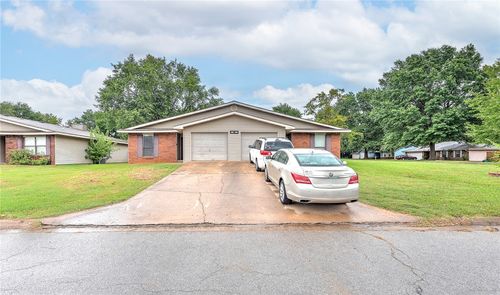 3340 W Harvard Street, Fayetteville, AR, 72704 | Card Image