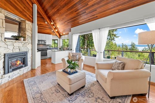 14581 Nw Honeyhill Loop, Seabeck, WA, 98380-9730 | Card Image