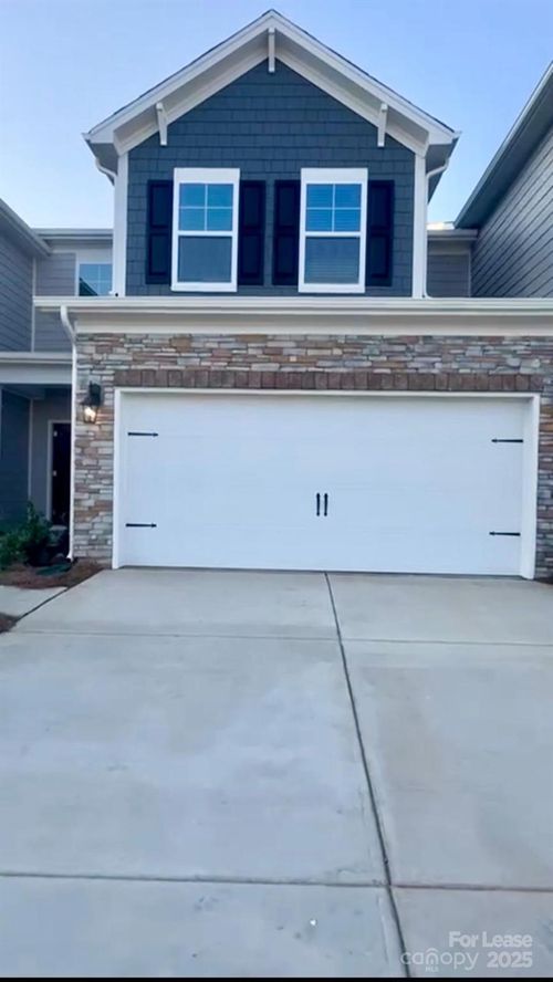 7870 Iron Rd, Sherrills Ford, NC, 28673-8228 | Card Image