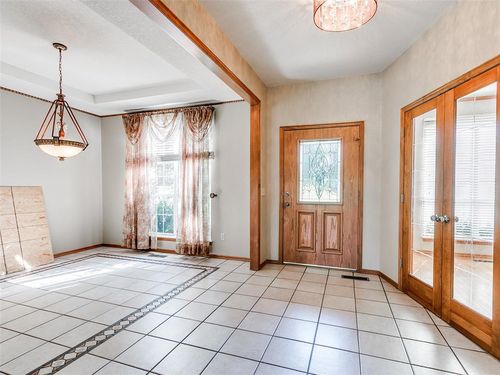 9708 Deep Fork Dr, Norman, OK, 73026-8274 | Card Image