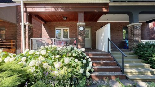 12 Lark St, Toronto, ON, M4L3M6 | Card Image