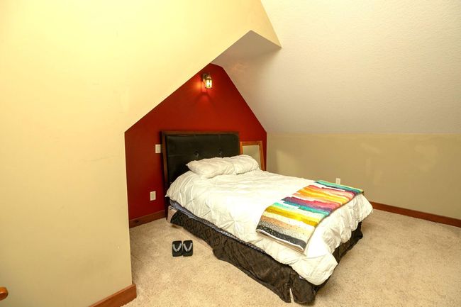 Large Bedroom | Image 32