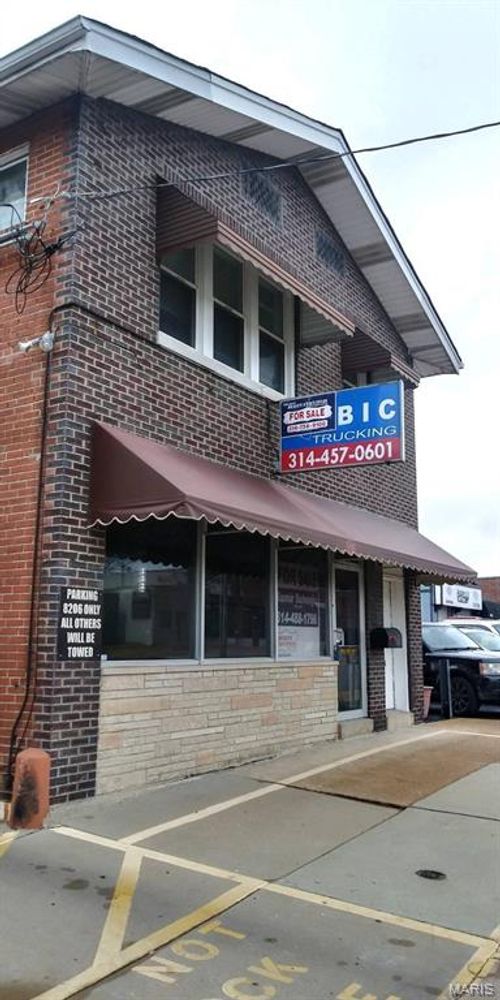 8206 Gravois Rd, Saint Louis, MO, 63123-4725 | Card Image