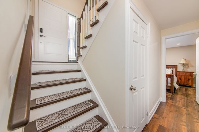 239 Centre St, House other with 4 bedrooms, 2 bathrooms and 6 parking in Angus ON | Image 18