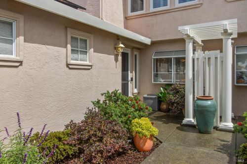 304 Columbia Cir, Benicia, CA, 94510-3909 | Card Image