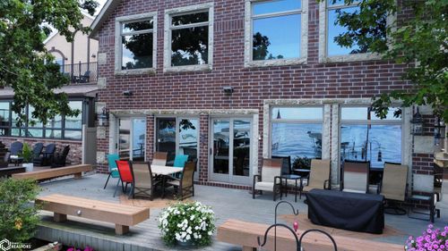 15441 Bayside Ave, Clear Lake, IA, 50428-8759 | Card Image