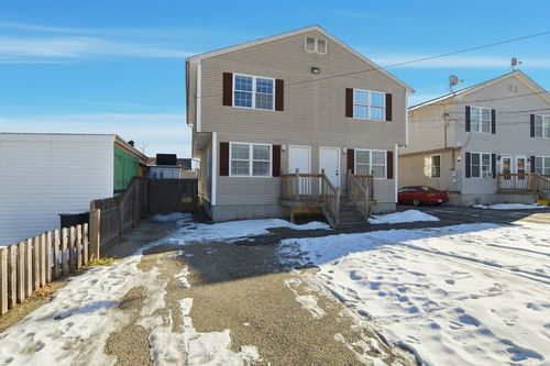 61-59 Pinevale St, Springfield, MA, 01151-1509 | Card Image