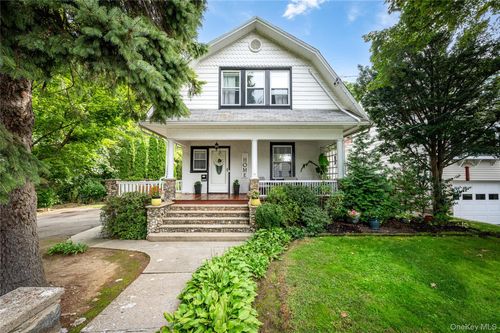 737 Bradley St, Mamaroneck, NY, 10543-1702 | Card Image