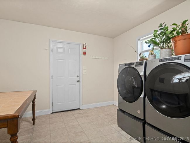 109 N Gertrude St, House other with 3 bedrooms, 2 bathrooms and null parking in Copan OK | Image 8