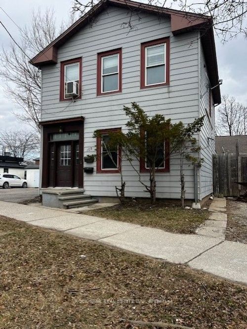 103 West St, Brantford, ON, N3T3E9 | Card Image