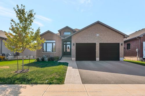 146 Cherrywood Pky, Napanee, ON, K7R0C3 | Card Image