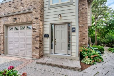 19 - 3230 New St, Condo with 2 bedrooms, 2 bathrooms and 2 parking in Burlington ON | Image 3