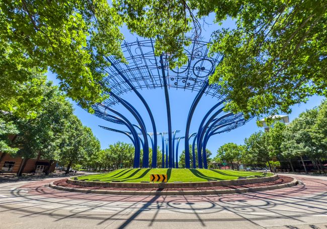 Beautiful Addison Circle. | Image 29