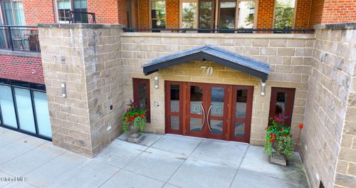 303-70 Railroad Pl, Saratoga Springs, NY, 12866-2192 | Card Image