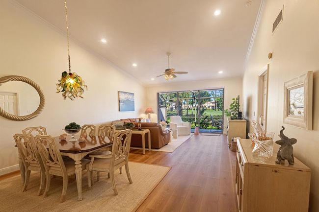 533 Prestwick Cir, Townhouse with 2 bedrooms, 2 bathrooms and null parking in Palm Beach Gardens FL | Image 5