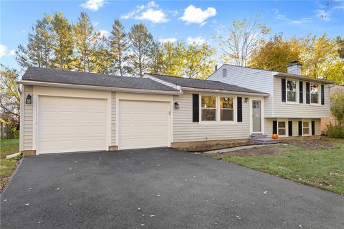 135 Pilot St, Gates, NY, 14606-4131 | Card Image