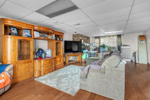 7216 Pierce St, Merrillville, IN, 46410-3853 | Card Image