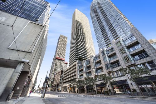 1002-2221 Yonge St, Toronto, ON, M4S0B8 | Card Image