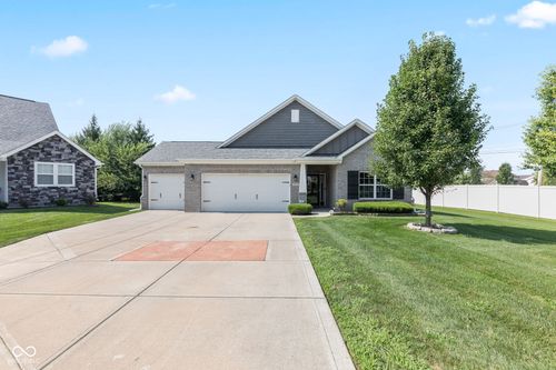 2121 Somerset Dr, Franklin, IN, 46131-7060 | Card Image