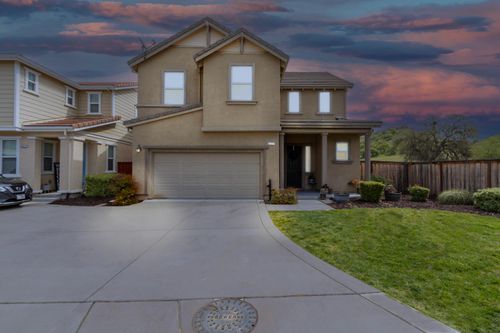 9419 Vintner Cir, Patterson, CA, 95363-8902 | Card Image