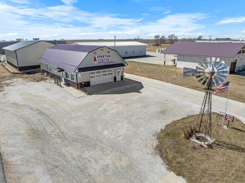 2203 Commerce Dr, Grundy Center, IA, 50638-8712 | Card Image