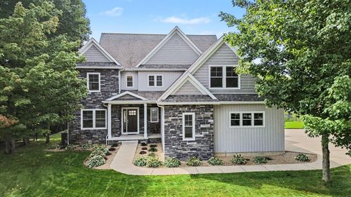 1192 Forest Brook Dr, Saint Joseph, MI, 49085-8737 | Card Image